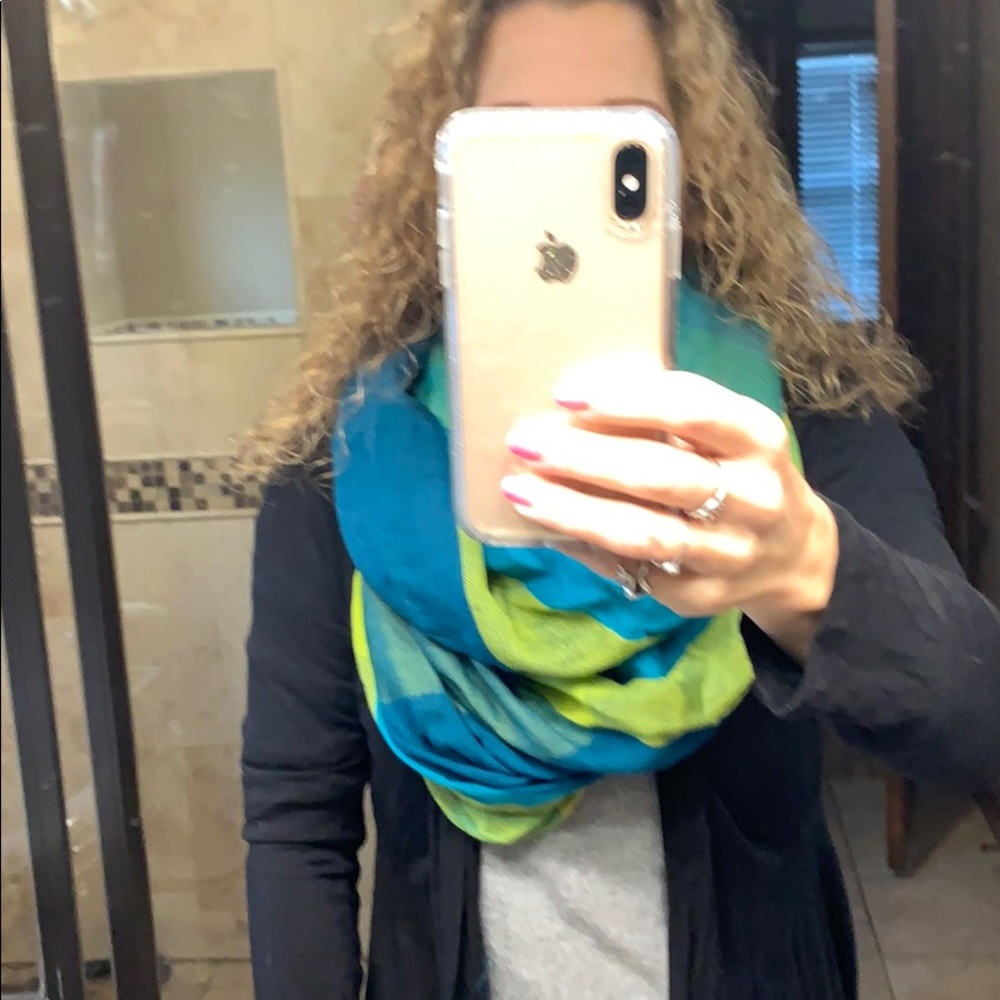Women’s Scarf